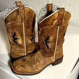 Cowgirl boots size Larado Brand size 9 womens